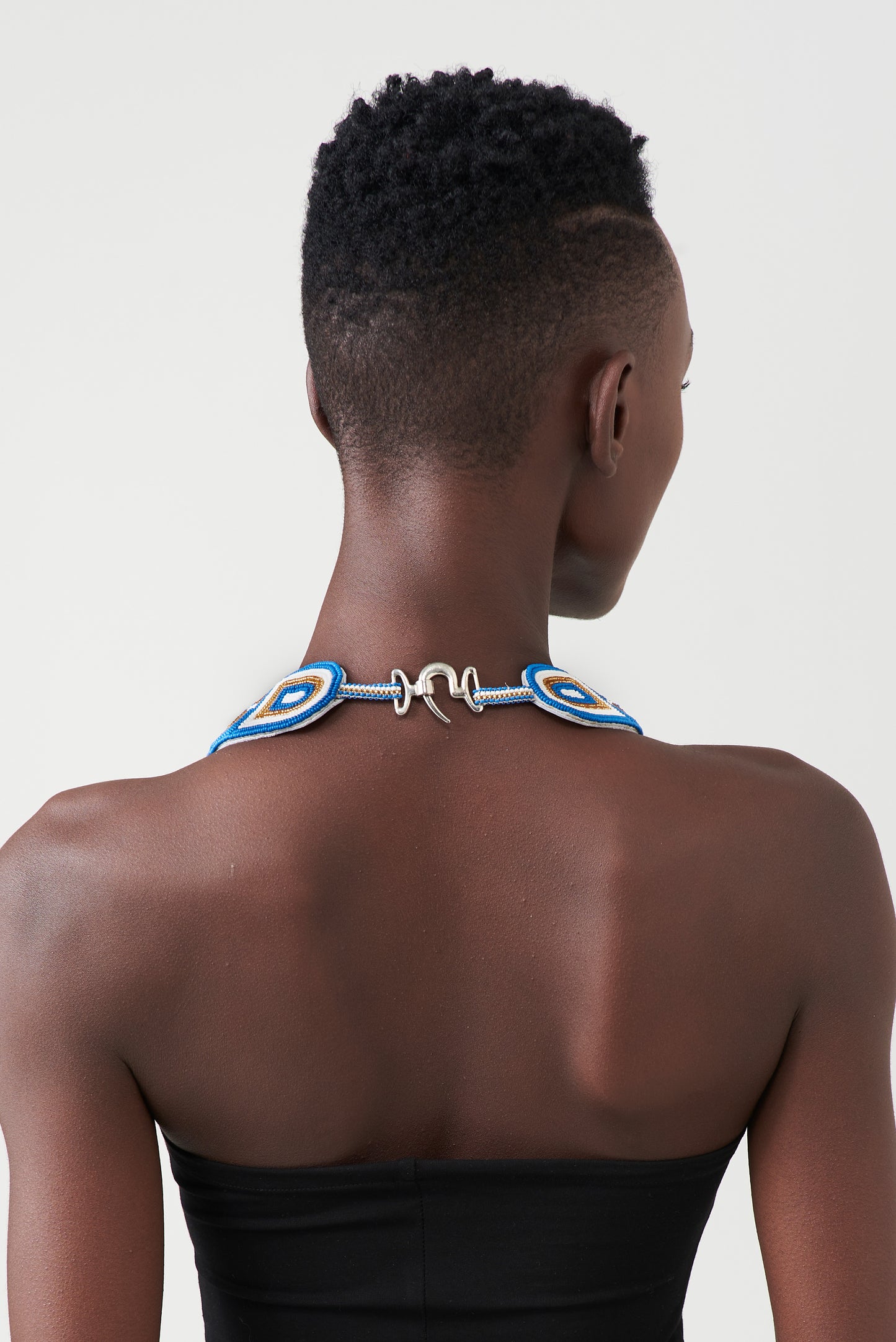 MTWANA NECK PIECE