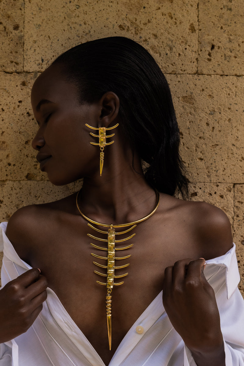 WAMUNYU THIN COLLAR
