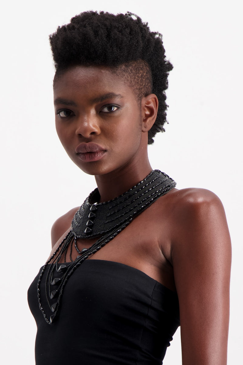 MOYA NECK PIECE BLACK